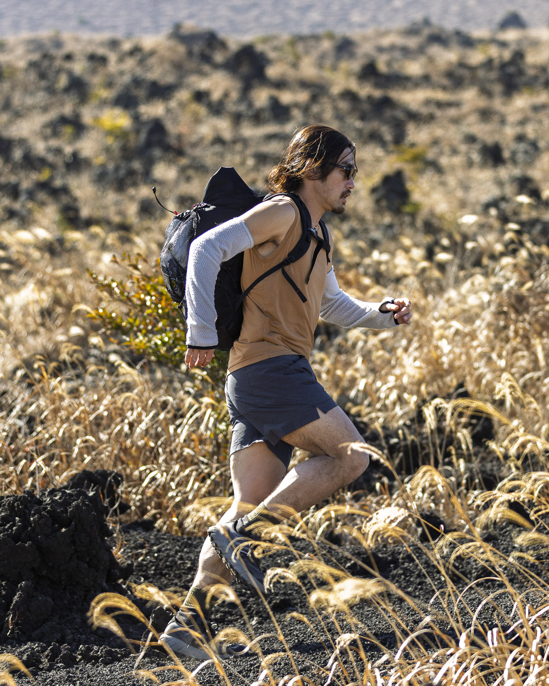 Light Alpha Sleeves | 山と道 U.L. HIKE & BACKPACKING