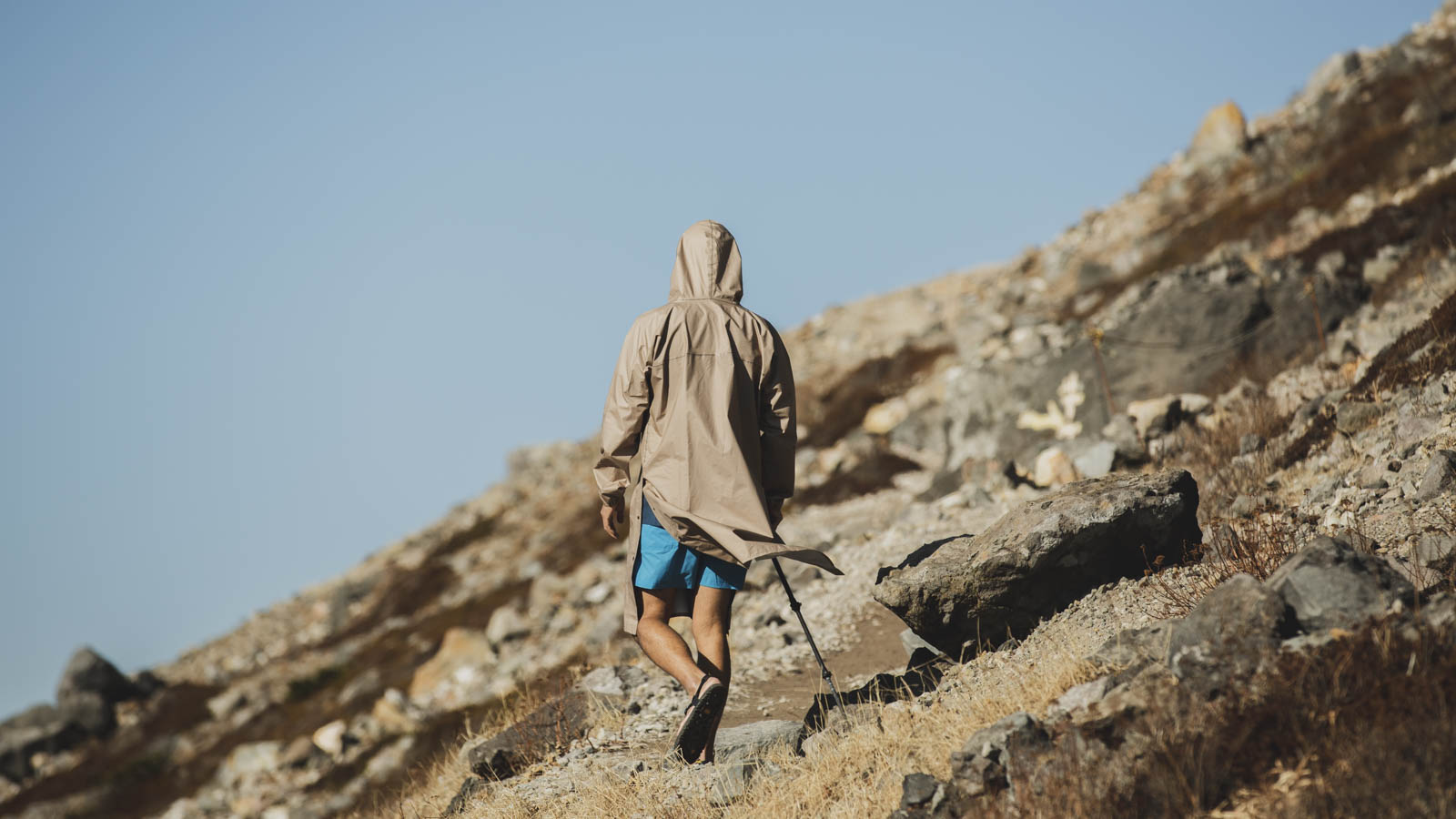 all-weather-long-hoody-Top-