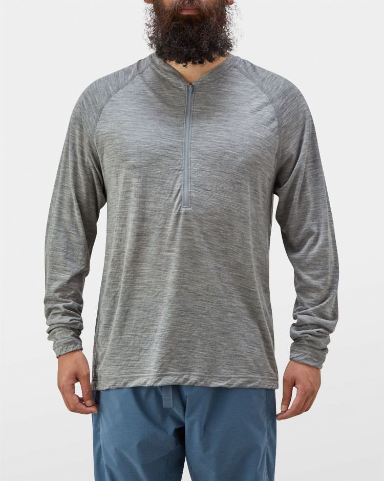 100% Merino Light Long Sleeve C | 山と道 U.L. HIKE & BACKPACKING