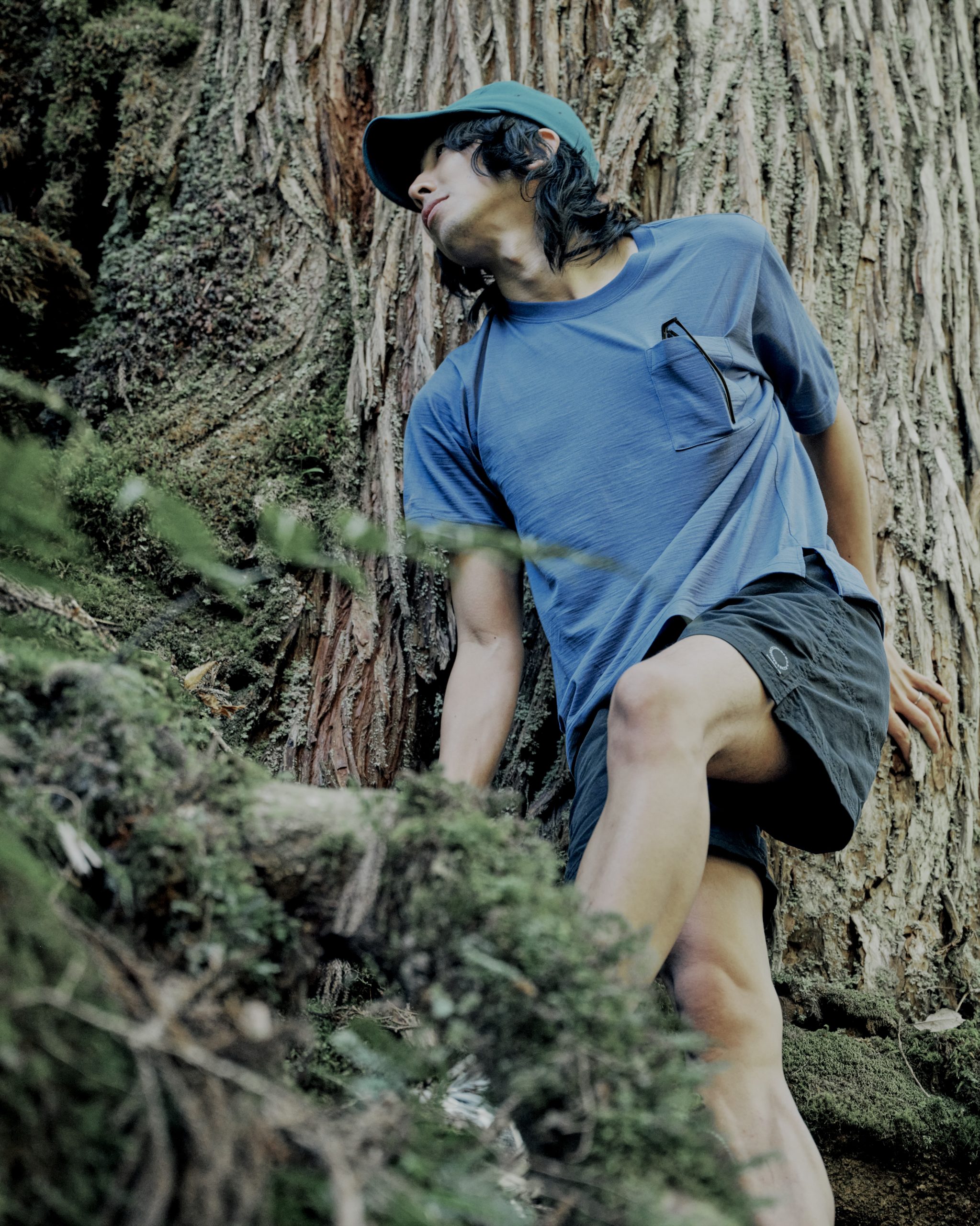 100% Merino Light Crew Neck Pocket | 山と道 U.L. HIKE 