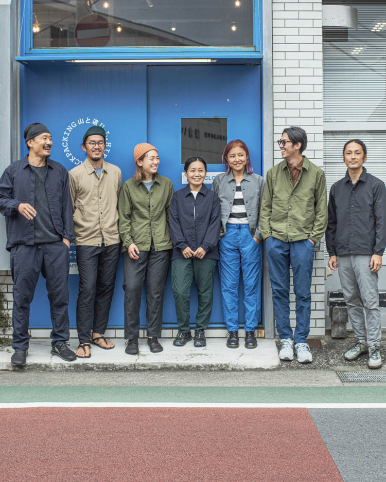 新品　山と道　TASLAN COACH JACKET Dark Navy 山と道 Taslan Coach Jacket - Unisex ※在庫なし | Le