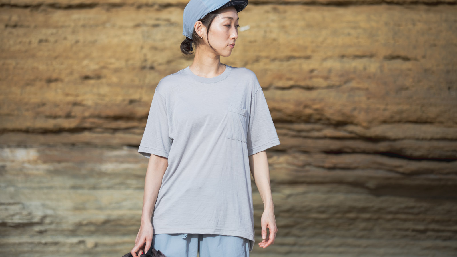 100% Merino Light Crew Neck Pocket | 山と道 U.L. HIKE & BACKPACKING