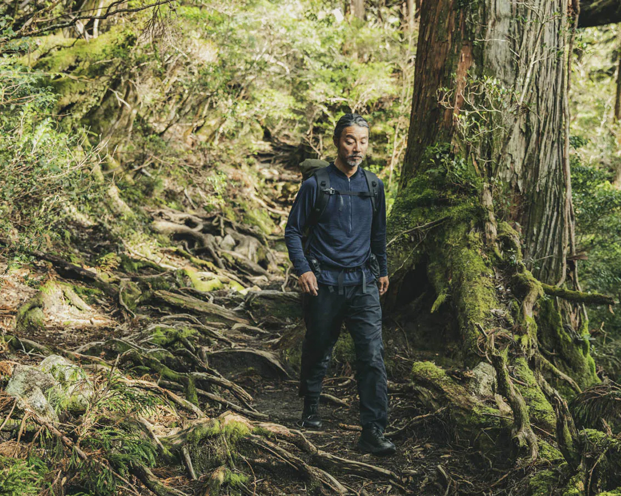 100% Merino Light Long Sleeve Zip | 山と道 U.L. HIKE & BACKPACKING