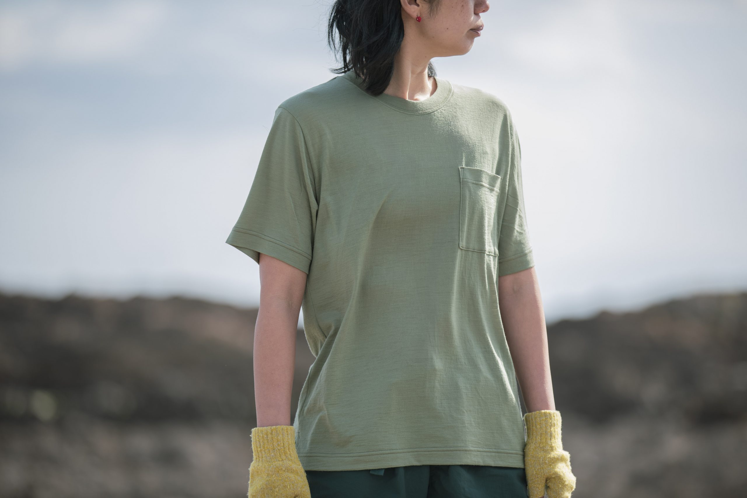 100-Merino-Light-Pocket-T-