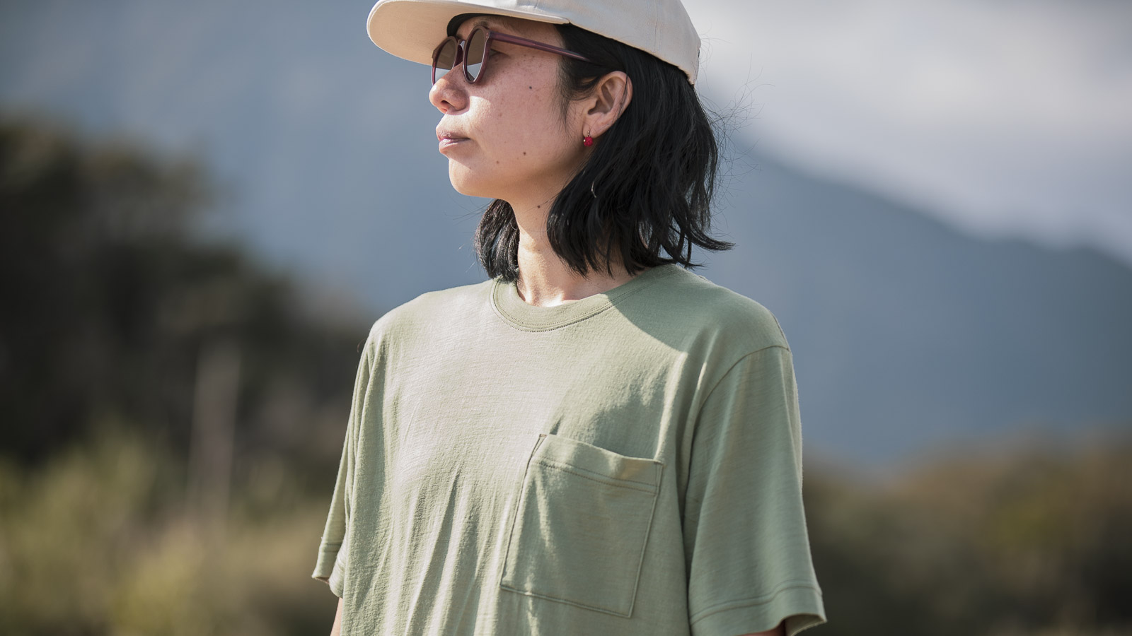 100-Merino-Light-Pocket-T-