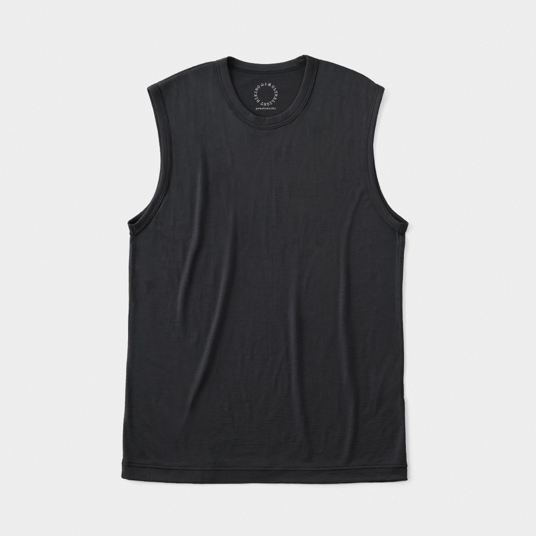 100% Light Merino Sleeveless | 山と道 U.L. HIKE & BACKPACKING