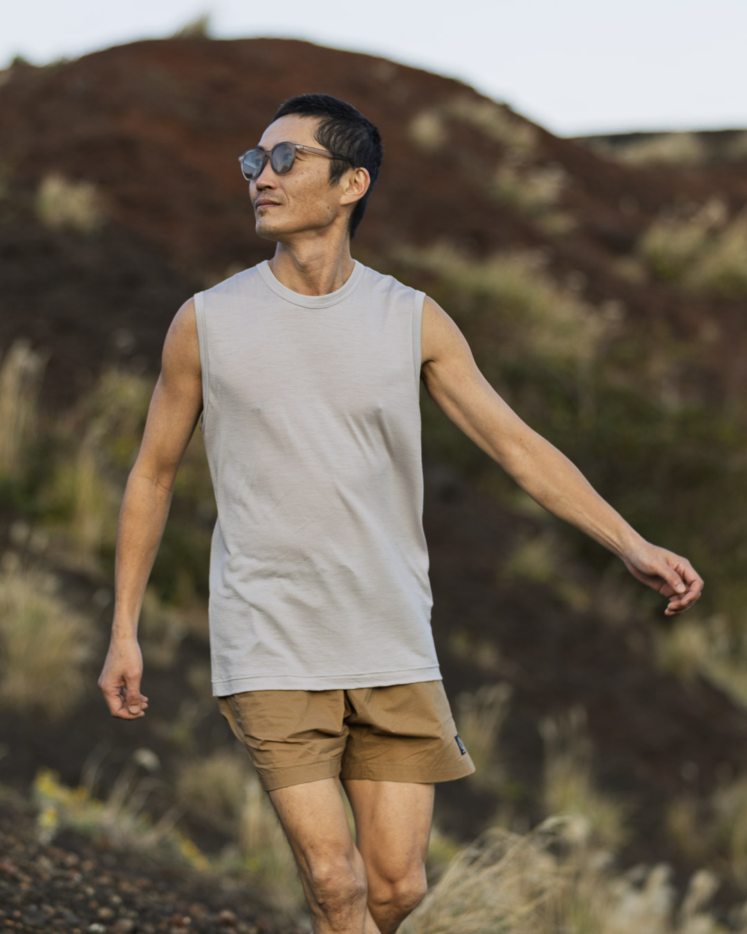 100% Light Merino Sleeveless | 山と道 U.L. HIKE & BACKPACKING