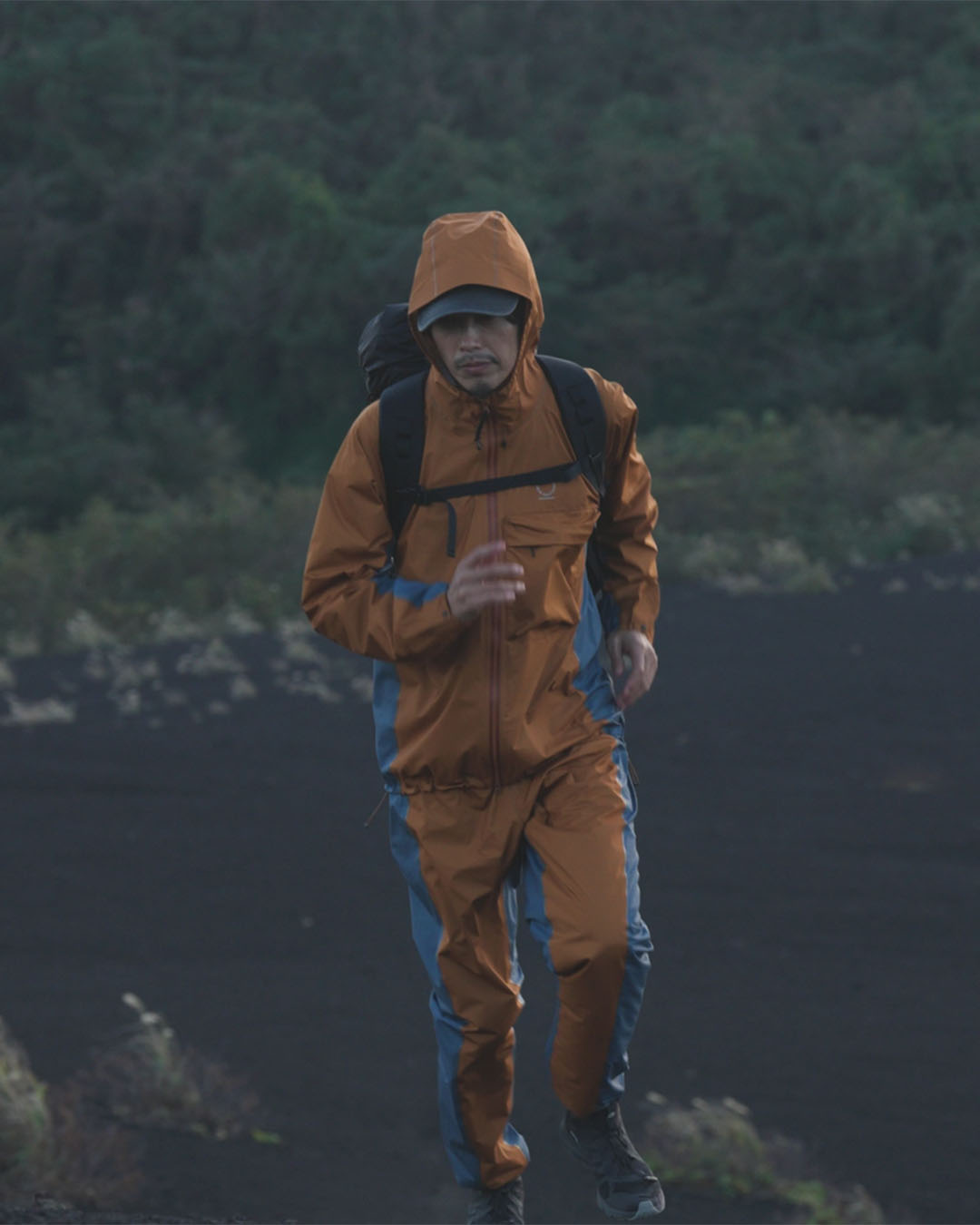 UL All-weather Jacket | 山と道 U.L. HIKE & BACKPACKING