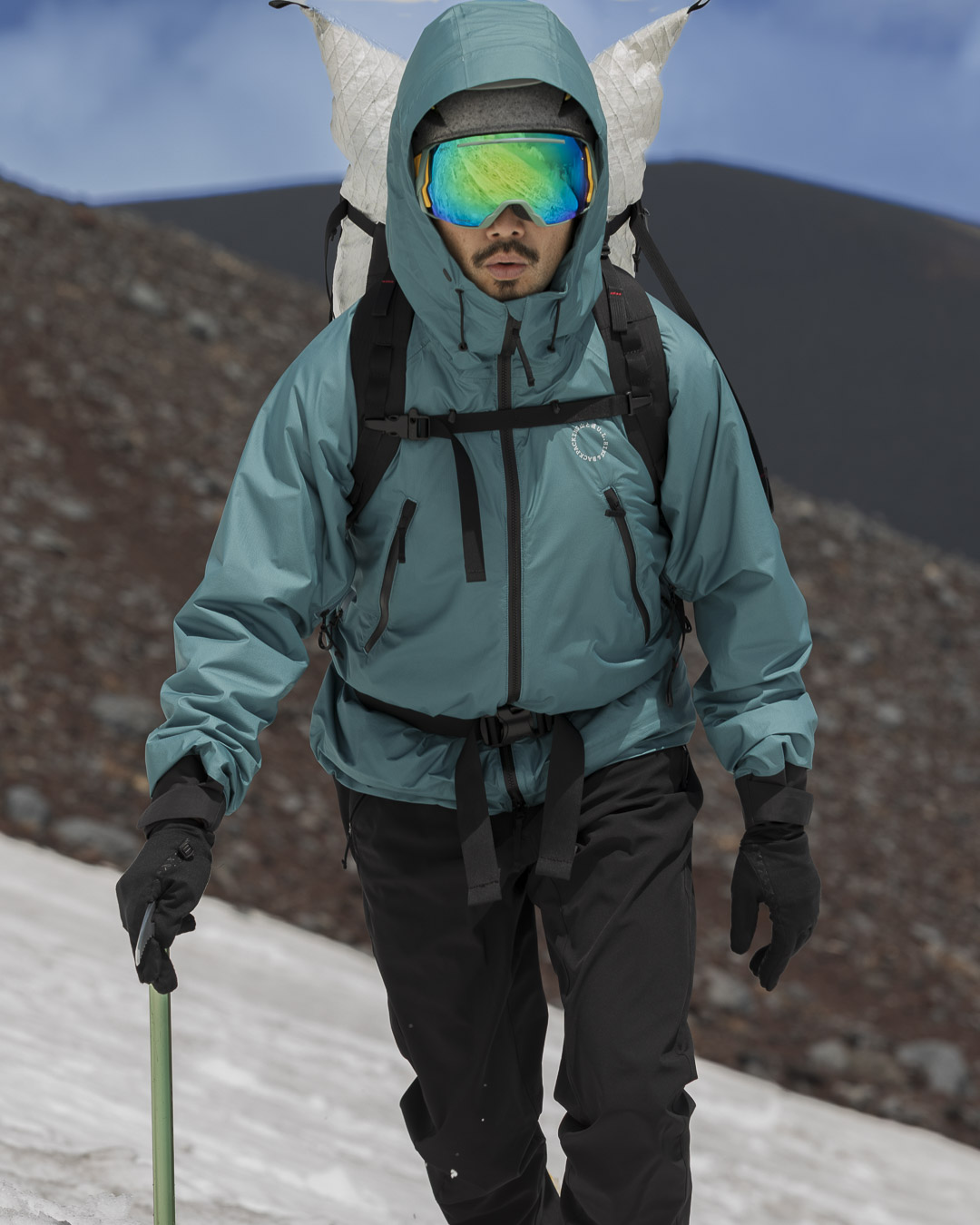 All-weather Alpha Jacket | 山と道 U.L. HIKE & BACKPACKING