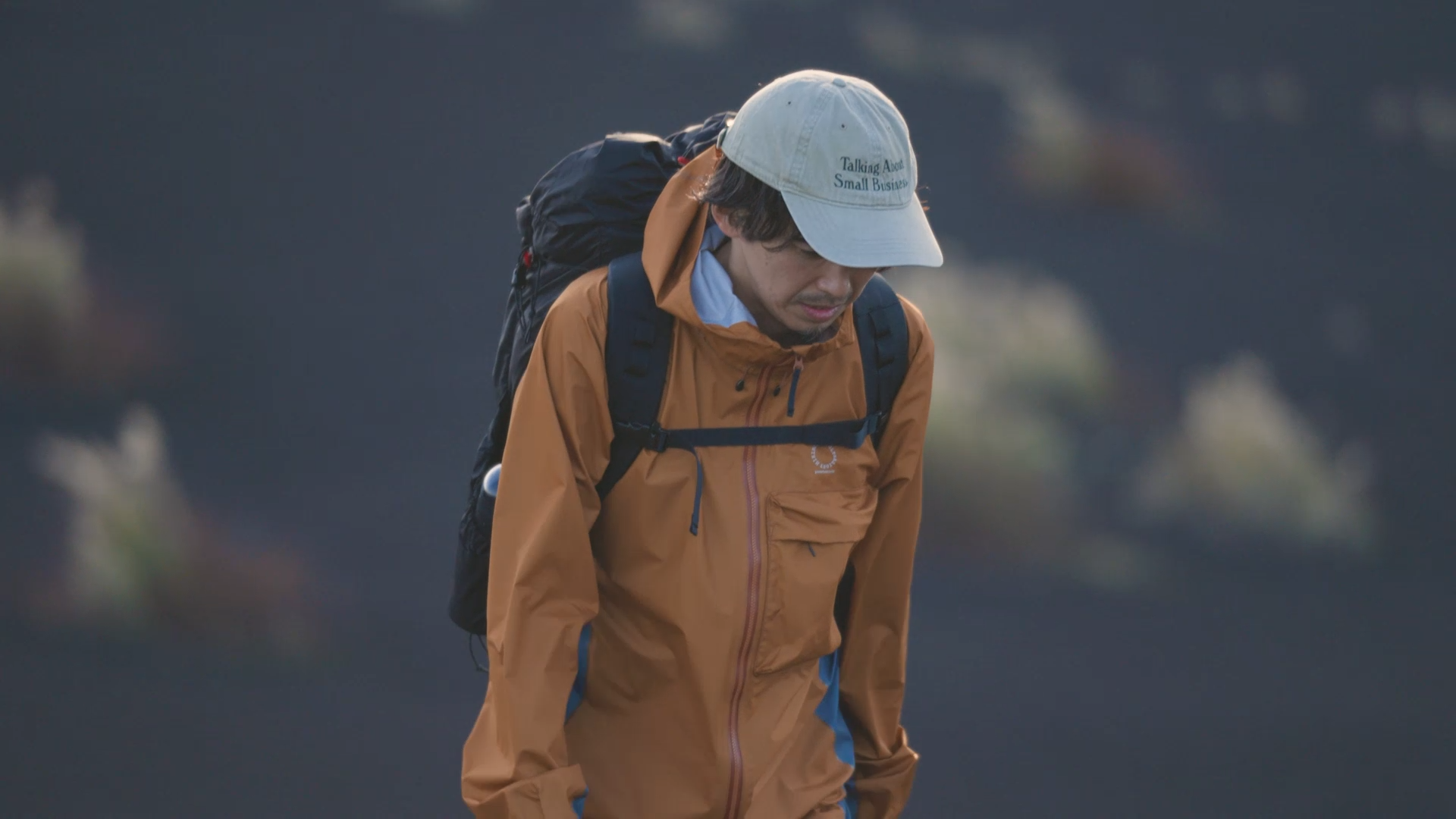 UL All-weather Jacket | 山と道 U.L. HIKE & BACKPACKING